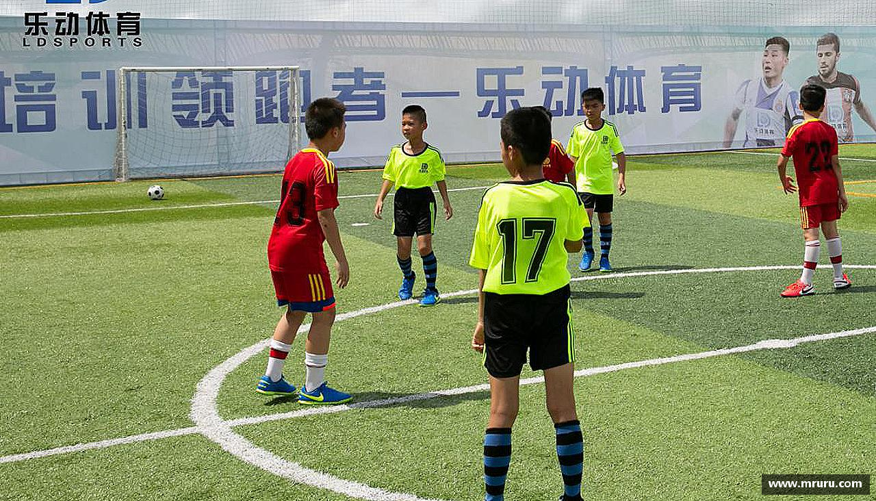 意昂体育4-数字娱乐技术创新平台拼搏拼出精彩，勇敢向前